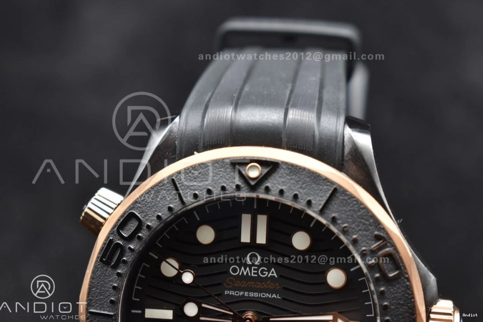 Black Edition Bezel Seamaster RG on Strap Black Rubber Best Black Ceramic 300m 1:1 VSF Dial 43.5mm A8806 0219